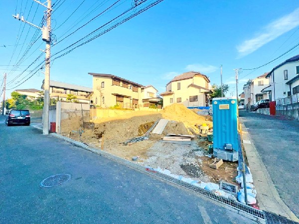 外観:☆☆風通しの良い住宅地☆☆  ゆとりのある住宅地　部屋の窓を開けるとそこには心地よい風が通りぬけます♪