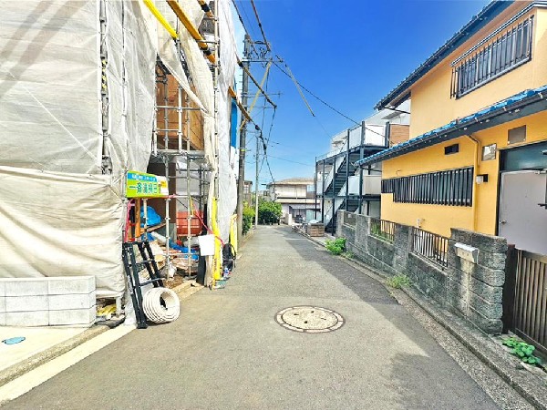 外観:☆☆風通しの良い住宅地☆☆  ゆとりのある住宅地　部屋の窓を開けるとそこには心地よい風が通りぬけます♪