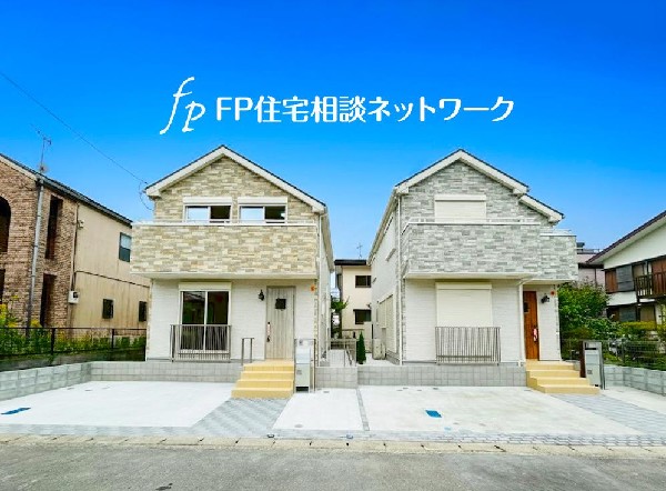 外観:落ち着きある住宅街、一種低層住居専用地域内に位置しています。日当りを大きく遮られることもありません。