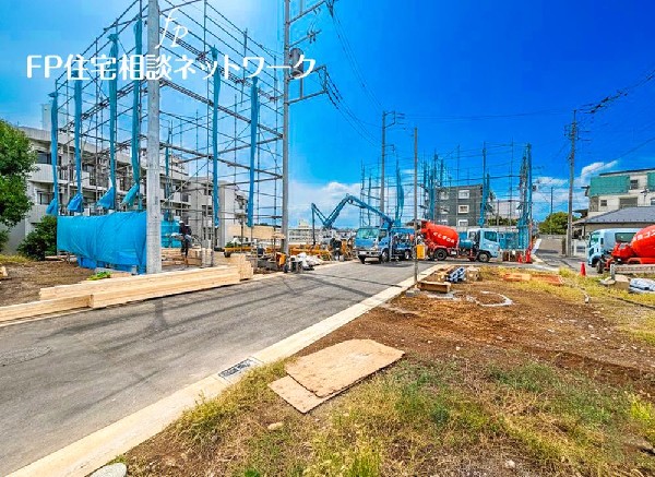 外観:◇外観◇  目の前に広がる開放感とゆとり、暮らしの夢を育む理想の住まいがここにはあります。堂々とした姿で完成したこの住宅は見る人を魅了してくれる高級感があります！