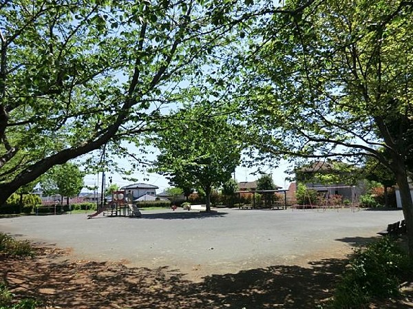 周辺環境:あかね台堀の内公園(あかね台堀の内公園まで230m)