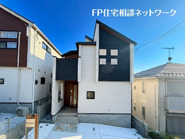 外観:大切な家族を守る建物は耐震等級３(最上ランク)設計です。