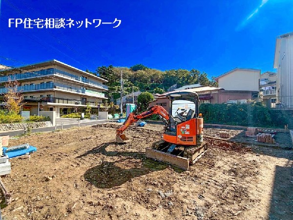 外観:窓枠から切り取られたまるで写真のような澄み切った光景。季節の移り変わりとともに、ゆっくりと愛でる時のありがたみ。