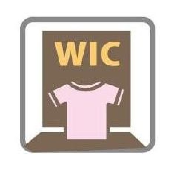 ウォークインクローゼットのある住まいで収納上手な生活を実現。衣類だけでなく、箱物や思い出の品もたっぷり収納できます。