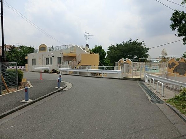 周辺環境:小山保育園(小山保育園まで500m)