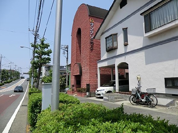 周辺環境:サンクリニック小児科(サンクリニック小児科まで750m)