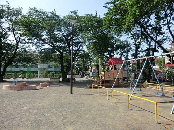 周辺環境:霞台公園(霞台公園まで400m 公園近くでお子様も安心して遊べます♪)