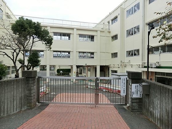 周辺環境:横浜市立洋光台第一小学校(横浜市立洋光台第一小学校まで640m)