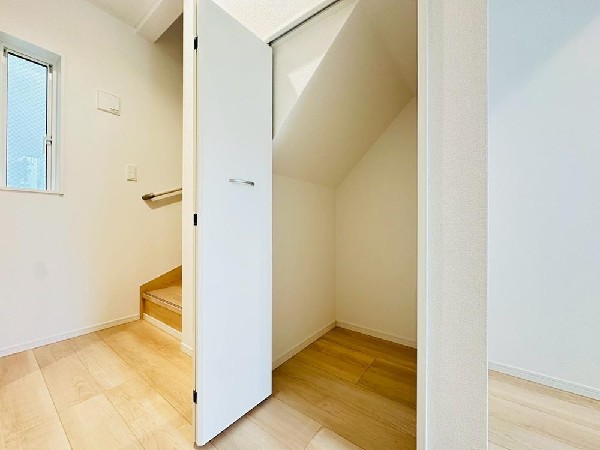 適材適所の収納。すっきり暮らすことができる大型収納。