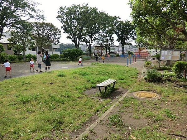 周辺環境:戸塚町南第一公園(戸塚町南第一公園まで300m)