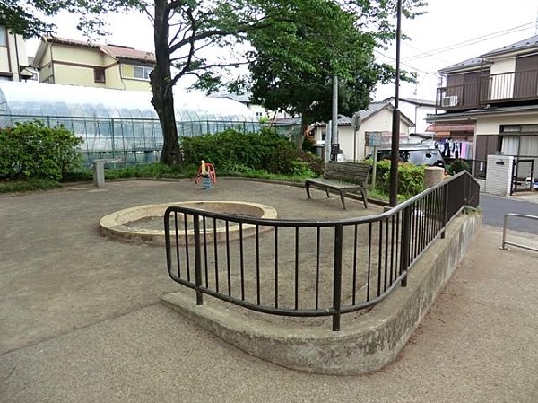 周辺環境:橋戸南第二公園(橋戸南第二公園まで40m)