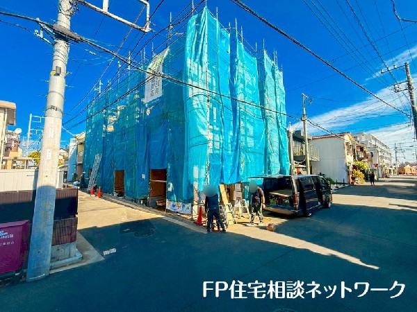 外観:幹線道路から入った通りのため、交通量も少なく、静かで安心の住環境です。