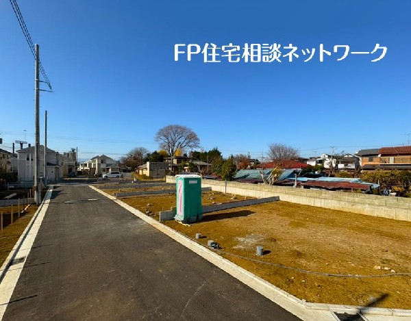 外観:落ち着きある住宅街、一種低層住居専用地域内に位置しています。日当りを大きく遮られることもありません。