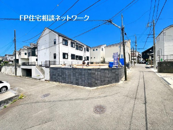 外観:駅近でありながら周辺は住宅地となっており子育て家族にもピッタリ。毎日のお買い物も便利なエリアで暮らしやすさを実現するための住環境が整っています。  ◇外観◇