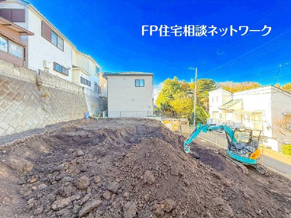 外観:日当たりのよい住環境に広がる2区画の建築条件なし売地。家族のスタイルに合わせた動線や収納計画も自由自在。造成後はより住まいのイメージがしやすい整った敷地になります。