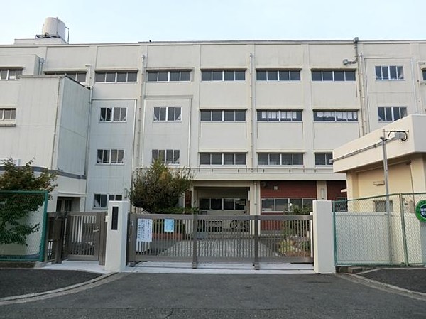 周辺環境:横浜市立新橋小学校(横浜市立新橋小学校まで900m)