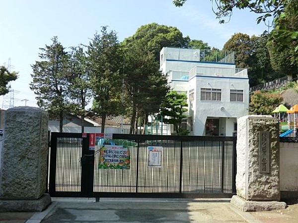 周辺環境:横浜ルンビニー保育園(横浜ルンビニー保育園まで700m)