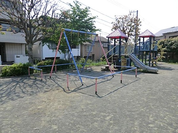 周辺環境:伊勢町もくせい公園(伊勢町もくせい公園まで200m)