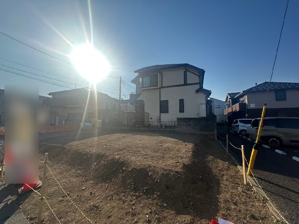 外観:落ち着きある住宅街、一種低層住居専用地域内に位置しています。