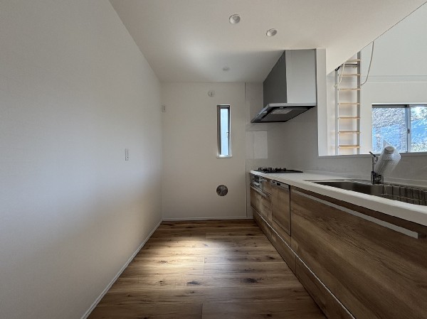 ゆったりとしたキッチンスペース