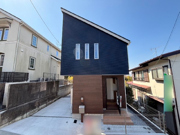 外観:光と風が行わたる開放感あふれる邸宅