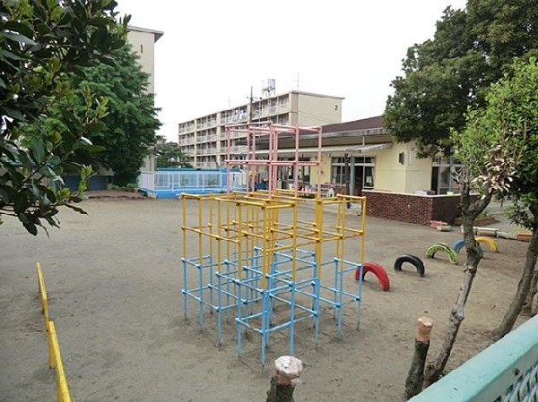 周辺環境:白根保育園(白根保育園まで1000m)