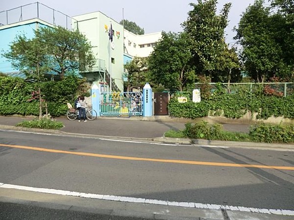 周辺環境:白根幼稚園(白根幼稚園まで290m)