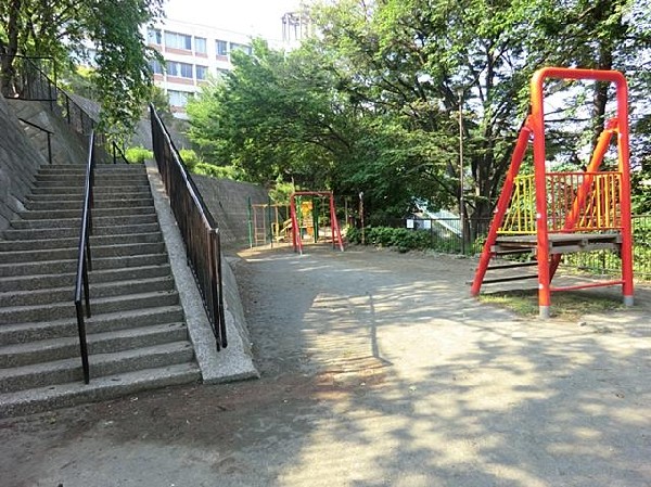 周辺環境:三春台第二公園(三春台第二公園まで220m)