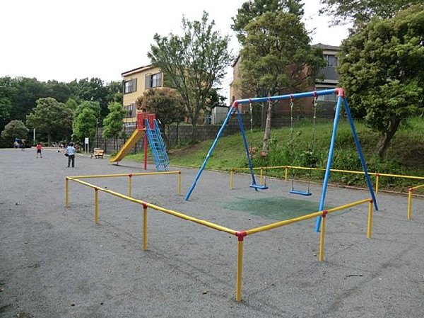 周辺環境:和田二丁目公園(和田二丁目公園まで290m)