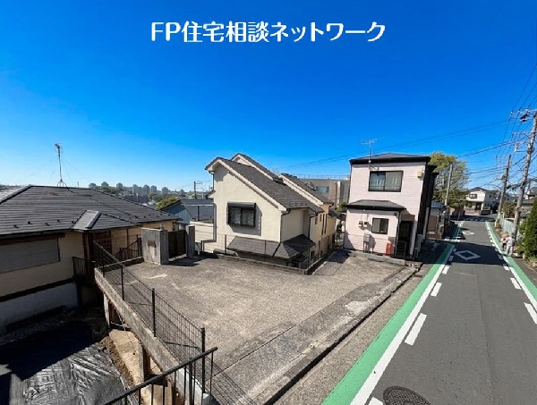 外観:閑静な住宅地で子育て家族にピッタリ。毎日のお散歩も快適な緑に恵まれたエリアで、自然に包まれた穏やかな暮らしを実現するための、ゆとりある住環境が整っています。