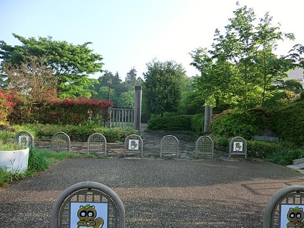 周辺環境:瀬谷貉窪公園(瀬谷貉窪公園まで550m)