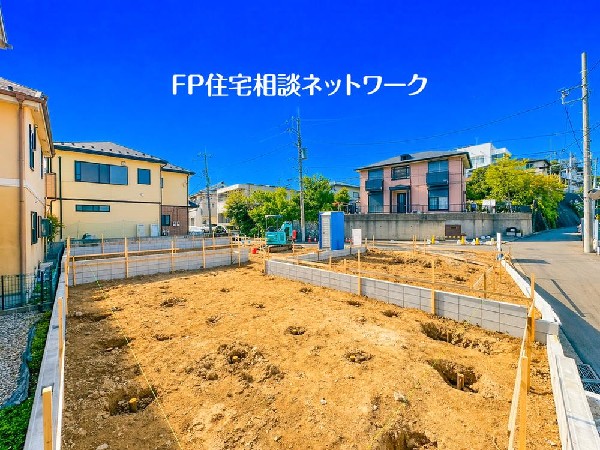 外観:駅近でありながら周辺は住宅地となっており子育て家族にもピッタリ。毎日のお買い物も便利なエリアで暮らしやすさを実現するための住環境が整っています。