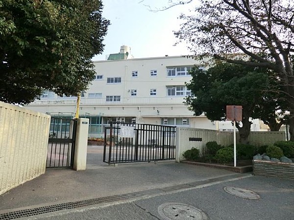 周辺環境:横浜市立中田中学校(横浜市立中田中学校まで1500m)