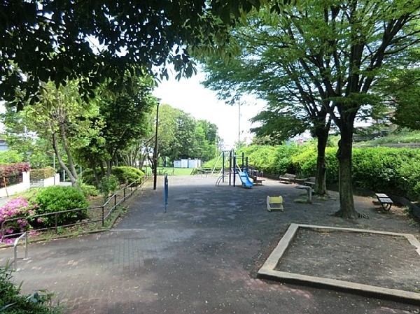 周辺環境:洋光台六丁目公園(洋光台六丁目公園まで350ｍ)