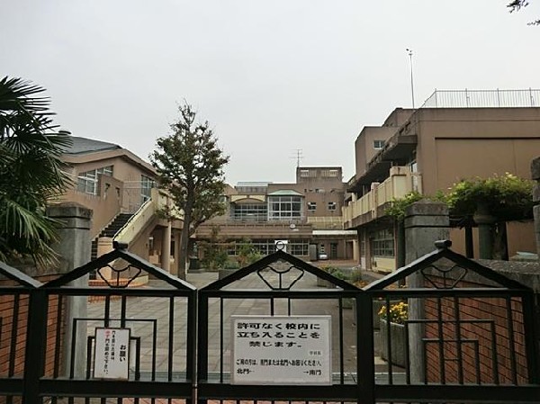 周辺環境:横浜市立大岡小学校(横浜市立大岡小学校まで1100m)