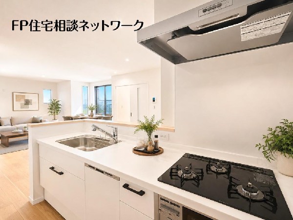 開放感のある2階の居室は日当りもよく日中は明るい日差しが射し込みます。（本画像はCGで作成しており、実際に現地に家具はおかれておりません。また価格に家具は含まれておりません。）