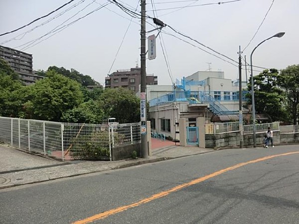 周辺環境:和田愛児園(和田愛児園まで400m)