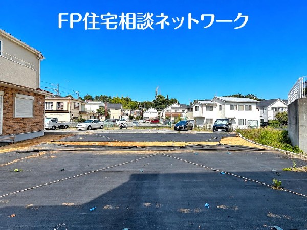 外観:光と風が行わたる開放感あふれる邸宅　春には気持ちの良いそよ風、冬には朝の暖かな光　季節の移り変わりを感じる暮らしを実現