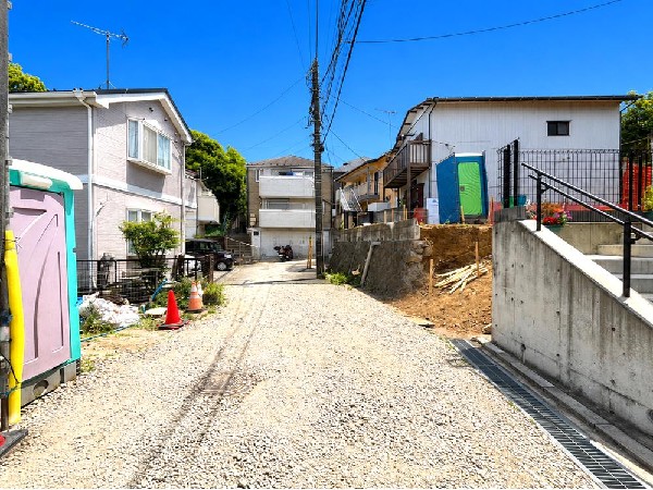 外観:☆☆風通しの良い住宅地☆☆  ゆとりのある住宅地　部屋の窓を開けるとそこには心地よい風が通りぬけます♪