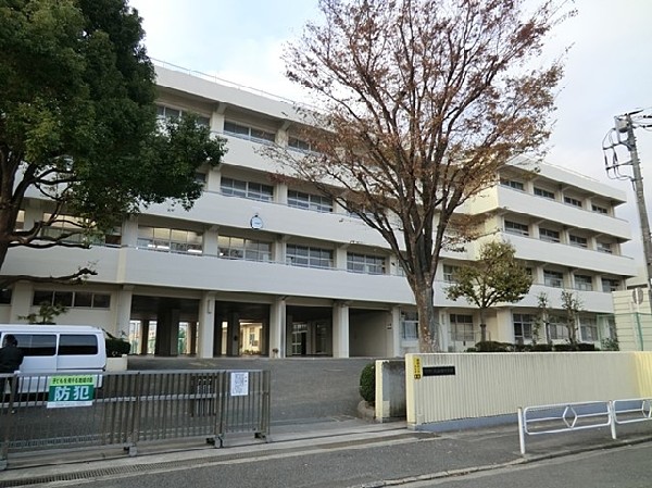 周辺環境:横浜市立丸山台中学校