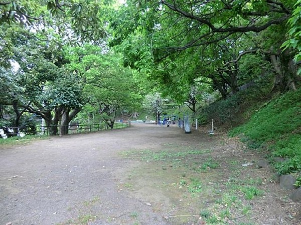 周辺環境:山手公園(山手公園まで1000m 公園近くでお子様も安心して遊べます♪)