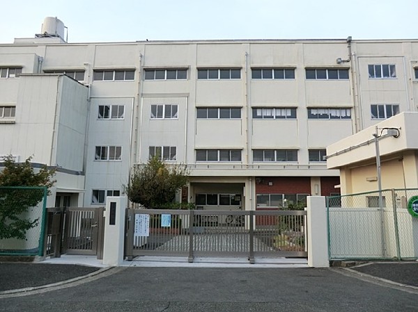 周辺環境:横浜市立新橋小学校