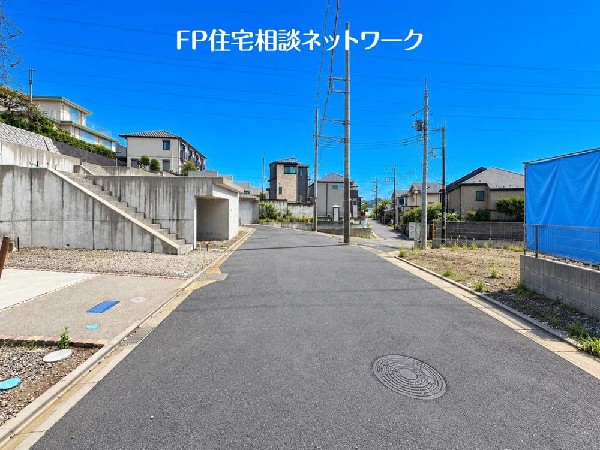 外観:多棟現場ですのでお子様の友達作りやご近所付き合いがしやすい環境です♪
