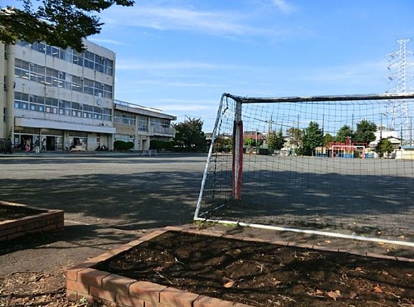 周辺環境:横浜市立新吉田第二小学校(横浜市立新吉田第二小学校まで1100m 小学校近く♪お子様も通学も安心です♪)