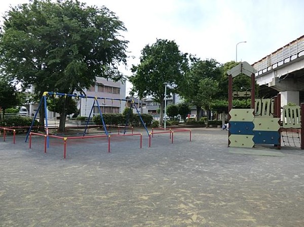 周辺環境:本村町第一公園(本村町第一公園まで550m)