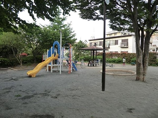 周辺環境:馬場第一公園(馬場第一公園まで220m)