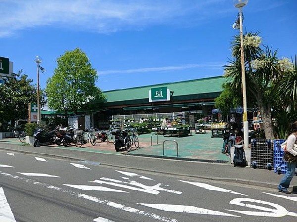 周辺環境:ＦＵＪＩ新桜ヶ丘店(ＦＵＪＩ新桜ヶ丘店まで1500m)