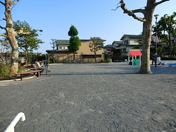 周辺環境:平戸第一公園(平戸第一公園まで260m)