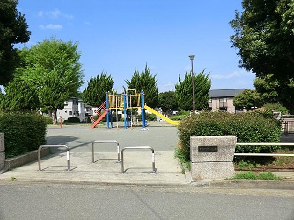 周辺環境:下倉田第三公園(下倉田第三公園まで290m)