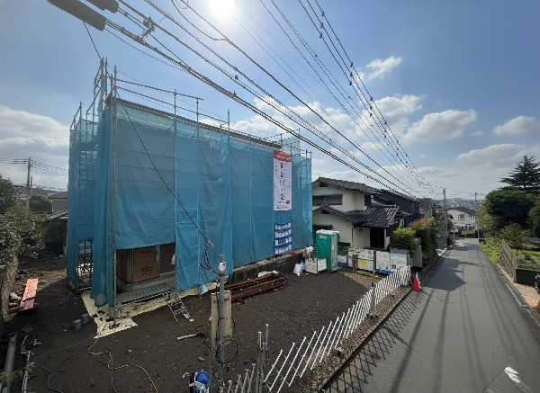 外観:落ち着きある住宅街、一種低層住居専用地域内に位置しています。